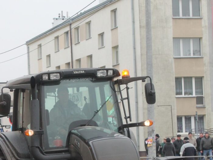 mandat za jazdę kombajnem z hederem, KRIR, prace polowe, Wielkopolska Izba Rolnicza