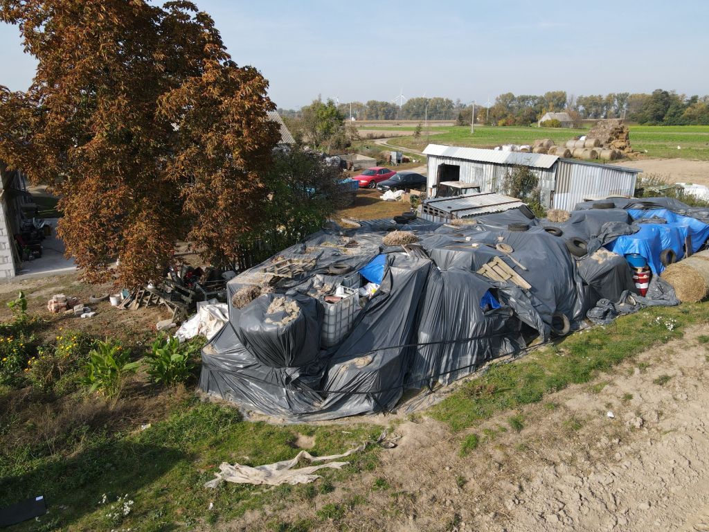 składowisko odpadów chemicznych  w gospodarstwie, powiat lipnowski, WIOŚ Bydgoszcz, KPP w Lipnie
