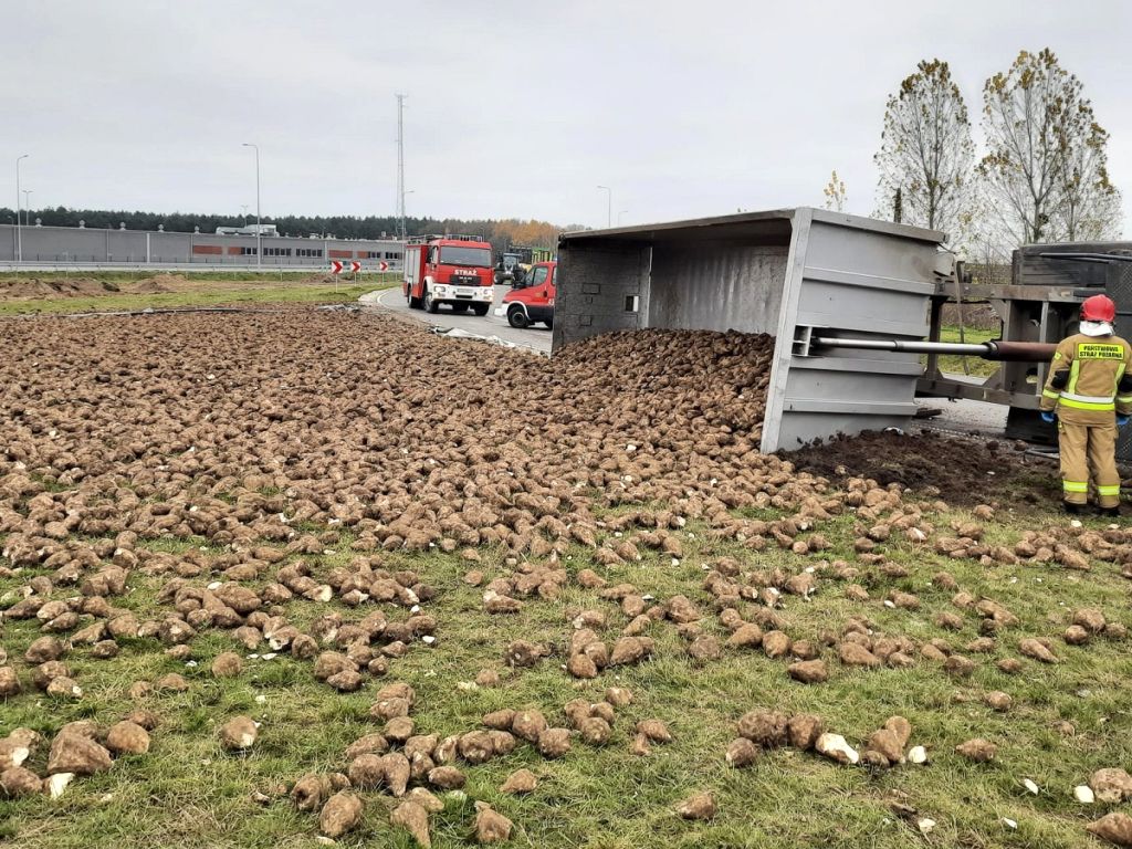 transport buraków, Wąsosz, powiat nakielski, KPP Nakło nad Notecią