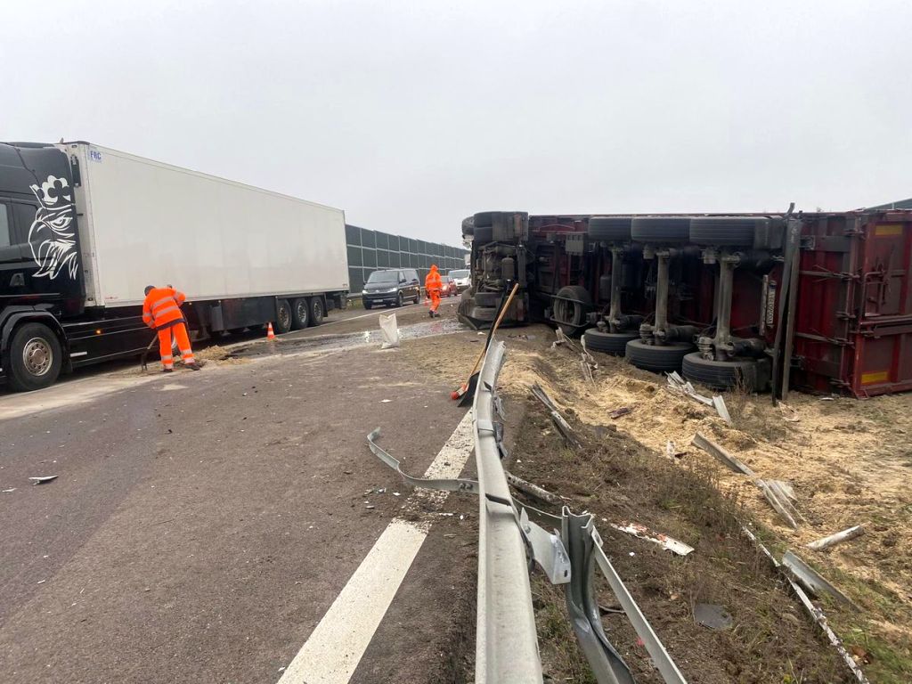 transport rzepaku, Janówek, Elwira Domaradzka, KPP Świdnik, wypadek na S17