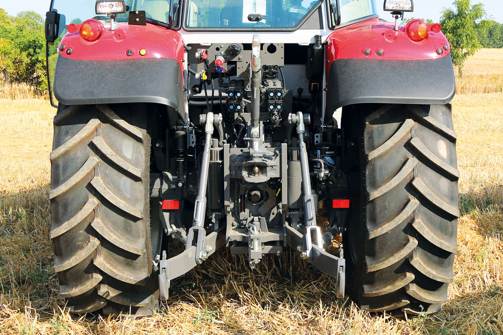 traktory Massey Ferguson 5S, Artur Kabza, RPT, Rolniczy Przegląd Techniczny