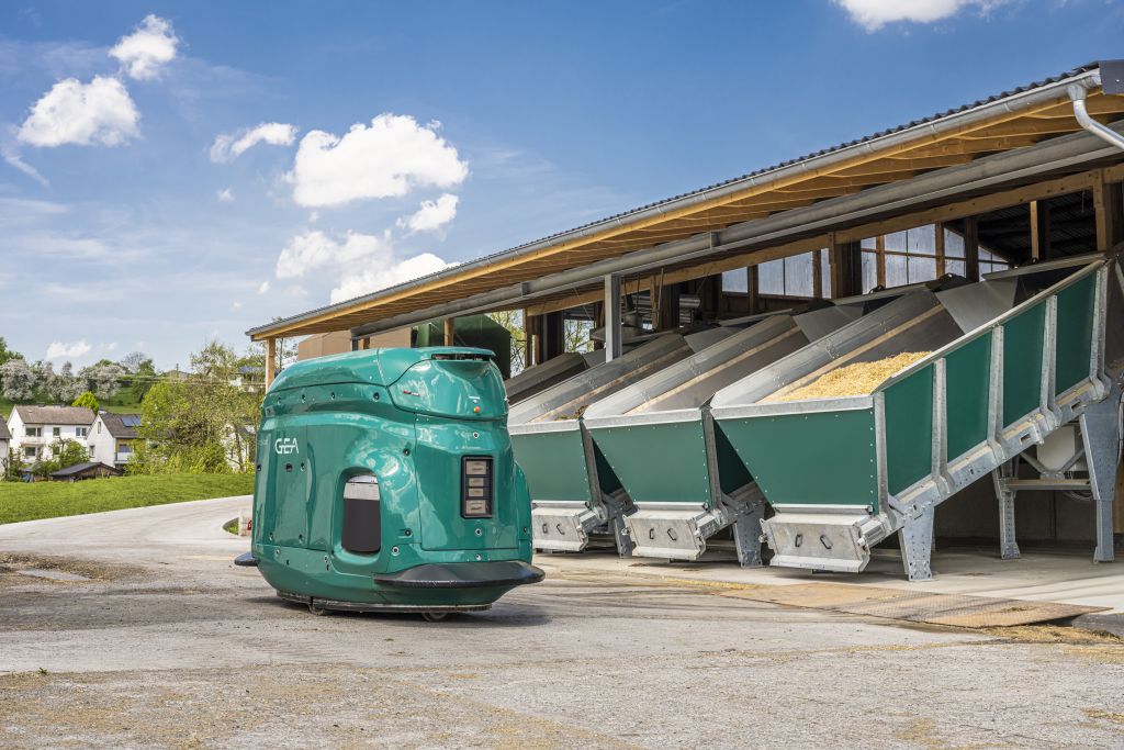 GEA Farm Technologies, szkolenie, robotyzacja, automatyczne żywienie bydła, automatyczny dój krów,