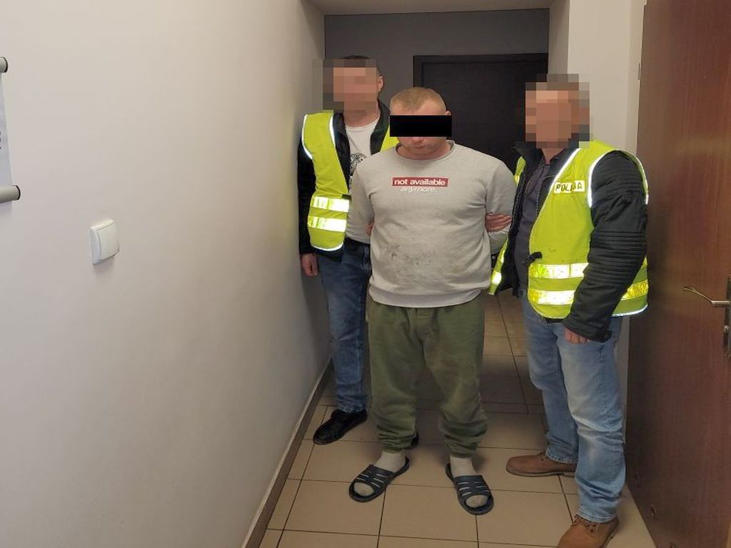 podpalił siostrze stodołę, gmina Niedrzwica Duża, KMP Lublin, Kamil Gołębiowski