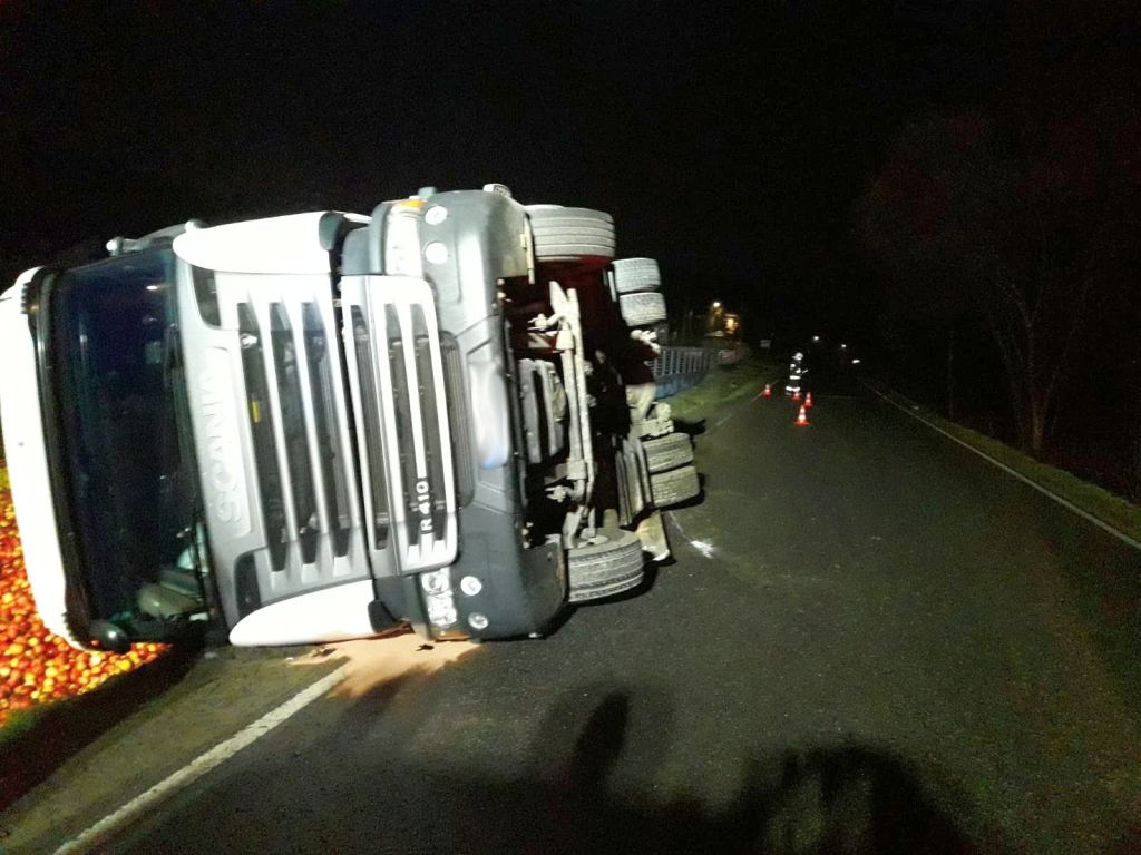 transport jabłek, Olszanka, powiat nowosądecki, KM PSP Nowy Sącz
