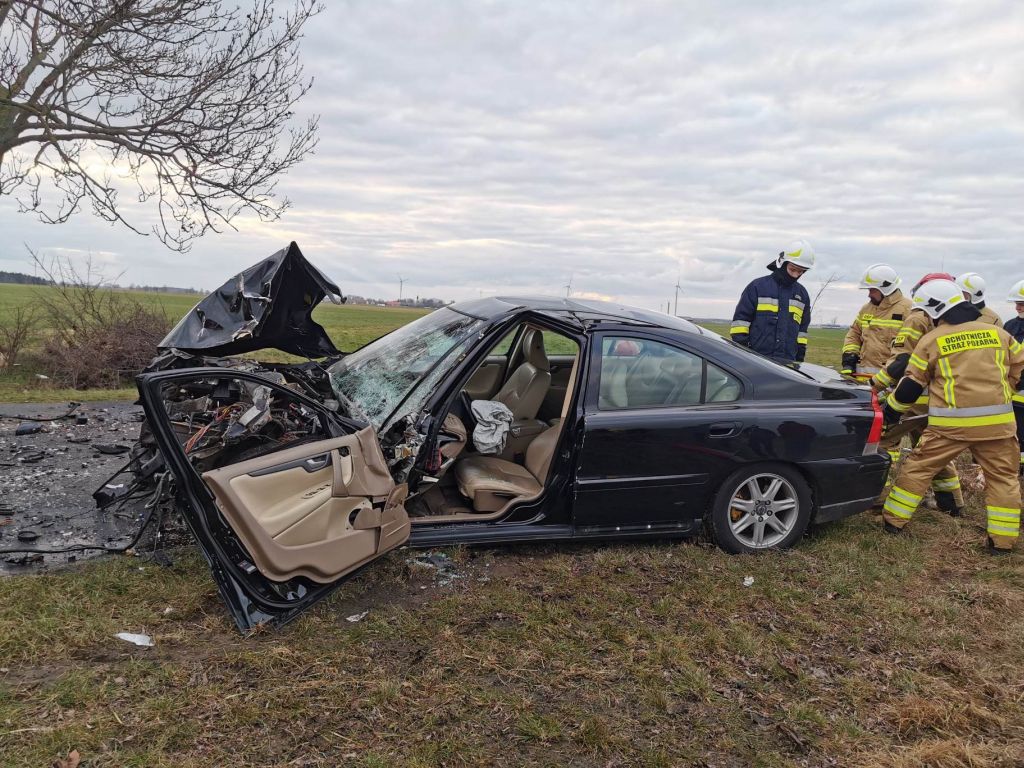 kpp krotoszyn, psp krotoszyn, wypadek z ładowarką, zderzenie z ładowarka