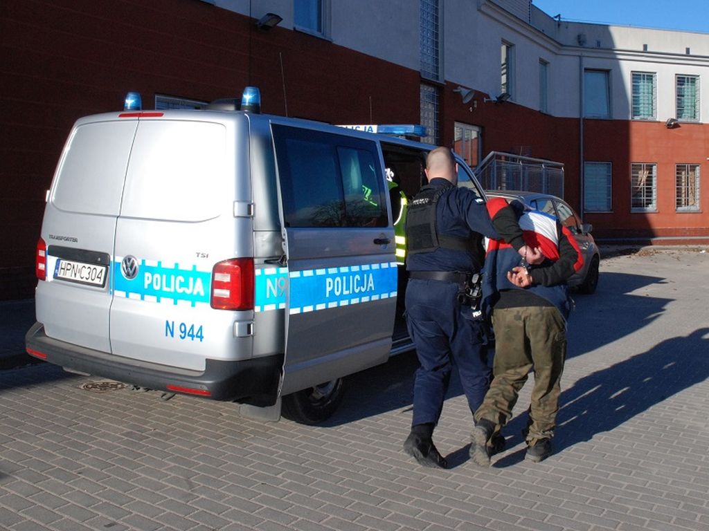 kradzione auta, auta w gospodarstwach, kpp człuchów, klasyki