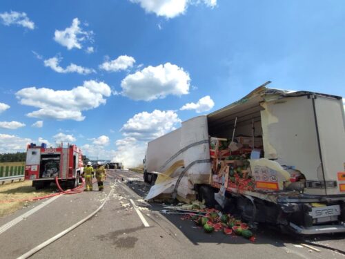 kp psp zambrów, wypadek drogowy, ciężarówki, pożar, arbuzy