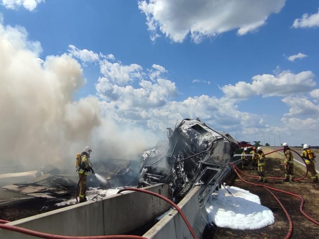 kp psp zambrów, wypadek drogowy, ciężarówki, pożar, arbuzy