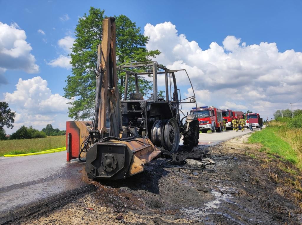 kp psp dąbrowa tarnowska, osp szczucin, pożar, ciągnik