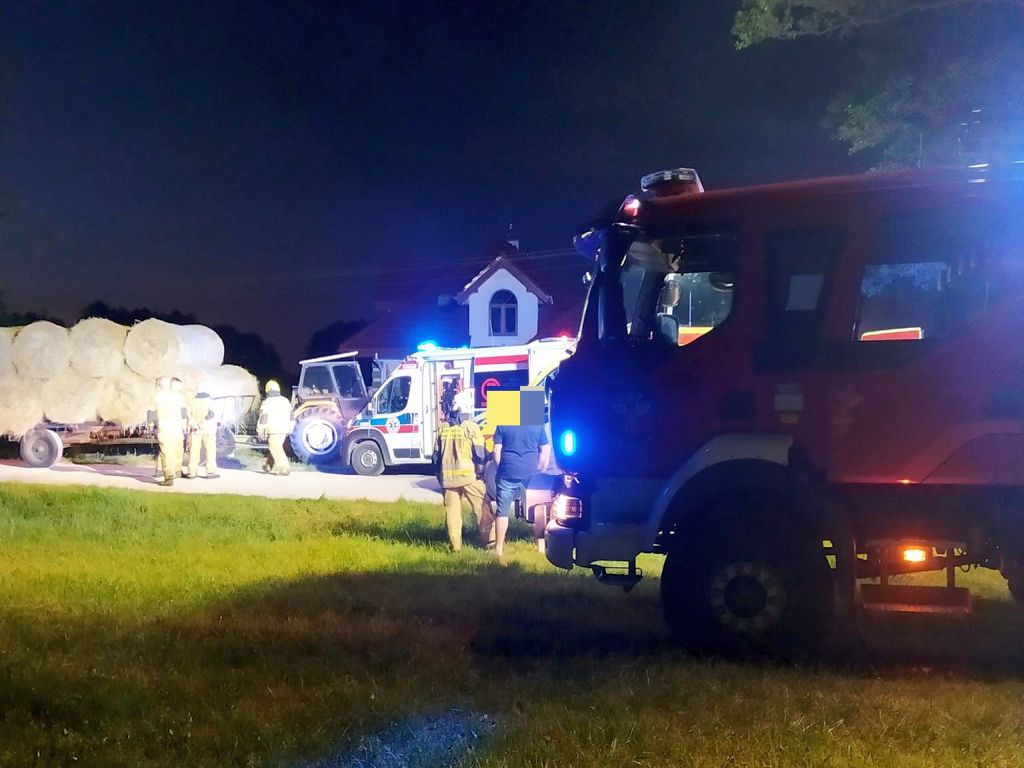 kpp wołomin, wypadek, uderzenie, ciągnik, ranny traktorzysta
