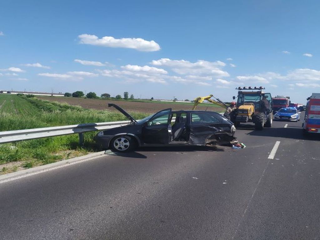 kolizja, zdarzenie drogowe, zderzenie, ciągnik, auta, kpp żuromin