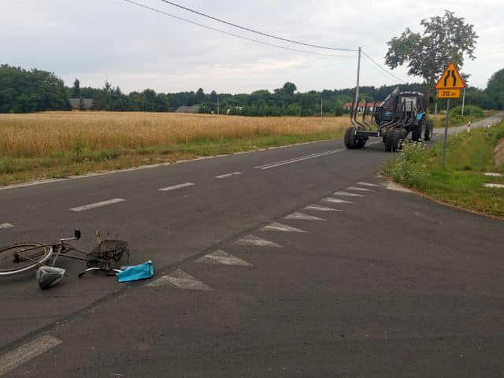 kpp żyrardów, wypadek, zdarzenie drogowe, rowerzystka, traktorzysta