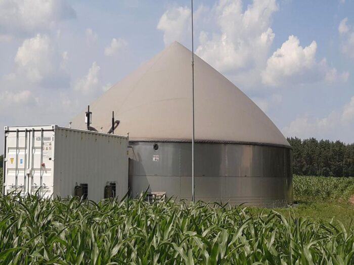 biogazownia, mikrobiogazownia rolnicza, biogaz, energia, ciepło, poferment, dotacja, nfośigw