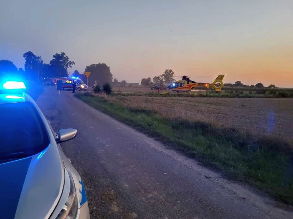 kpp maków mazowiecki, wypadek, zdarzenie, prace polowe, zasiewy, siew trawy, siewnik, ręka w maszynie, lpr
