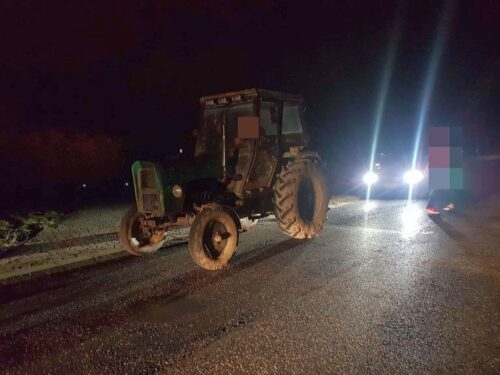 kmp ostrołęka, ciągnik, paliwo, brak paliwa, oświetlenie, nieoświetlony, traktorzysta