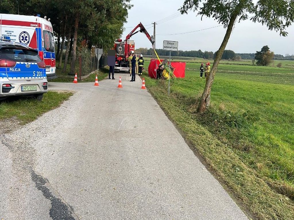 kwp kielce, wypadek, prace polowe, przygnieciony traktorzysta, wywrócony ciągnik, śmierć traktorzysty, zgon