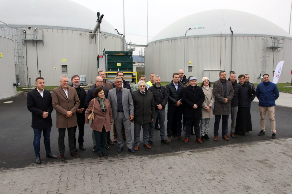 biogazownia rolnicza, gnojowica, kukurydza, poferment, nawóz naturalny, biogaz, Agri Plus, trzoda chlewna, maciory