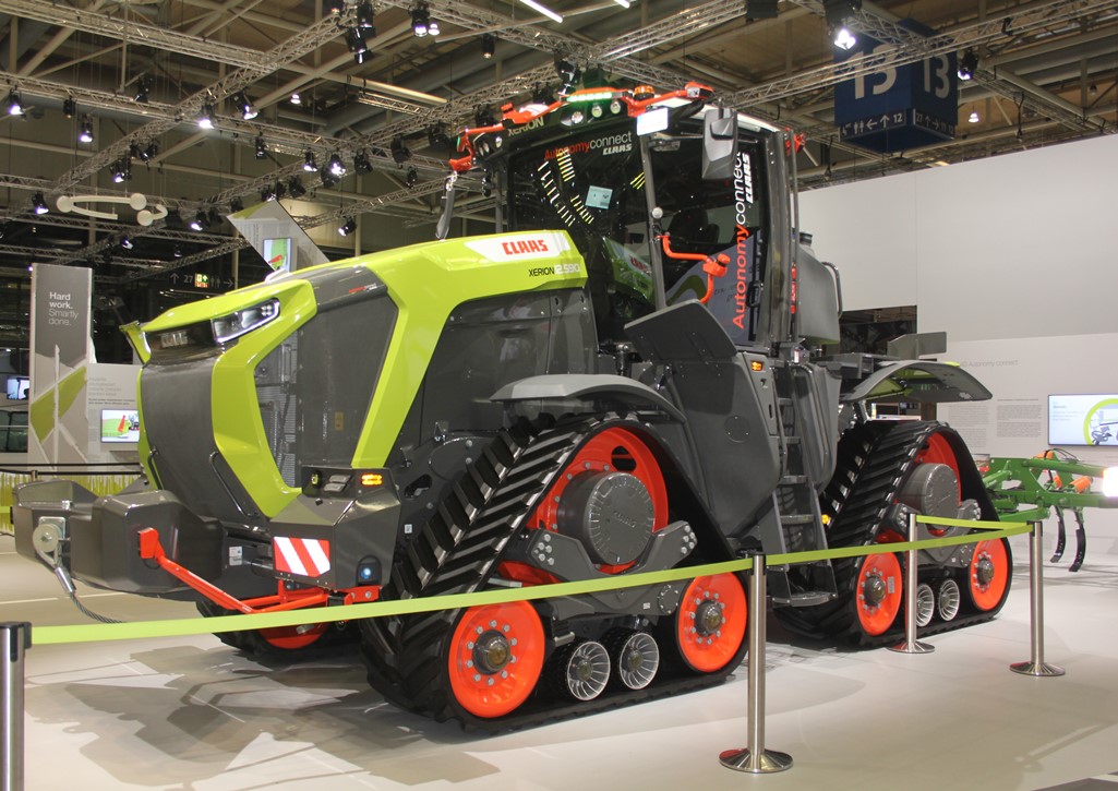 Claas Xerion 12