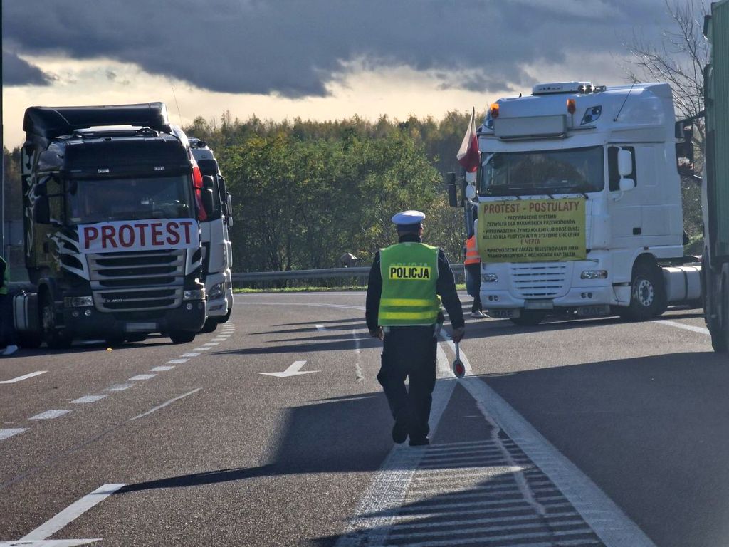 ukraina, polska, przejście graniczne, granica, blokada, transport, przewoźnicy, protest