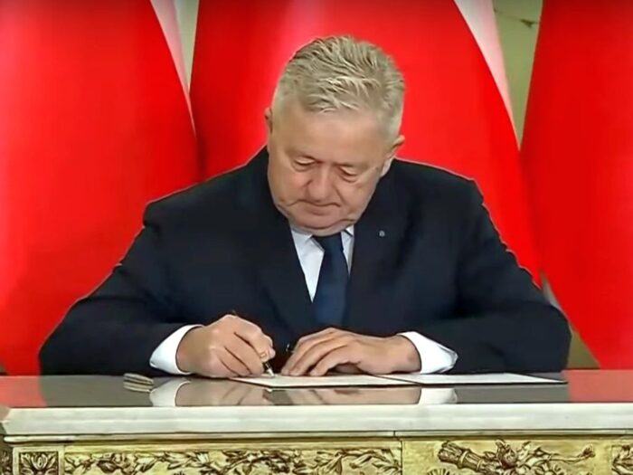siekierski, minister rolnictwa, poseł, oświadczenie majątkowe, majątek, oszczędności, ziemia rolna