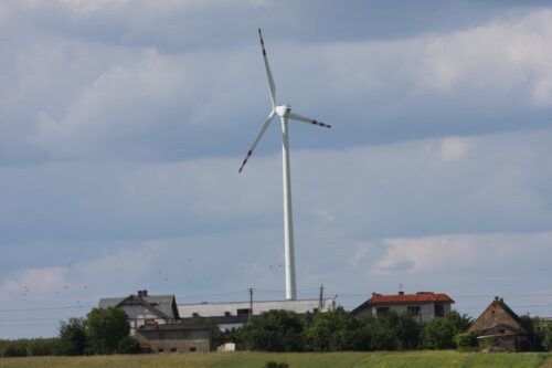 wiatraki, ustawa wiatrakowa, poprawki, henning-kloska, posłanka, farmy wiatrowe, wywłaszczenia, energetyka wiatrowa, oze