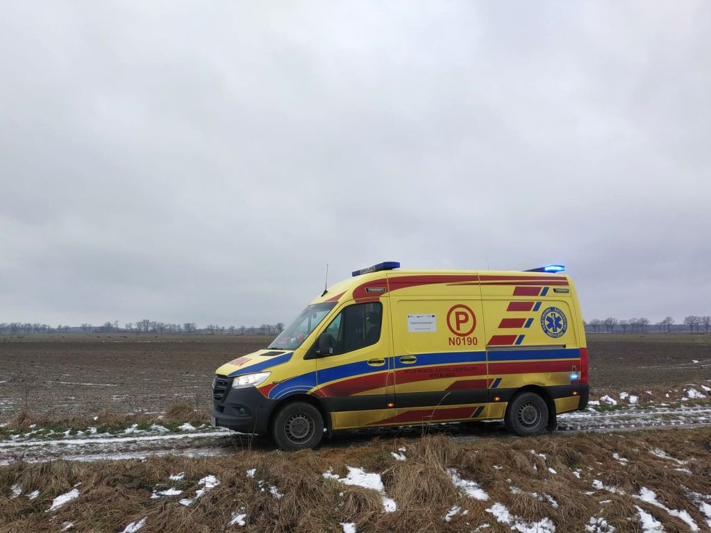 wypadek, prace polowe, burta, przyczepa