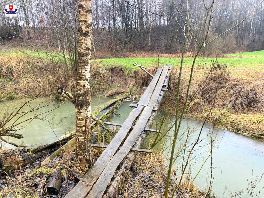 kwp lublin, utonięcie, rzeka, kładka, wieś