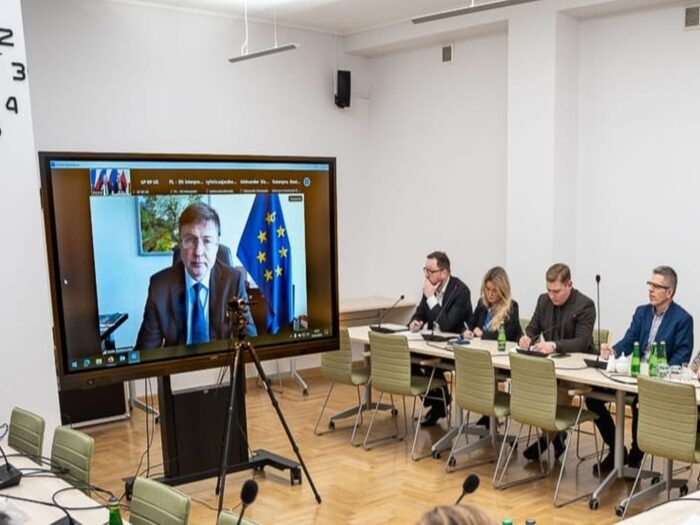 ke, dombrovskis, minister, siekierski