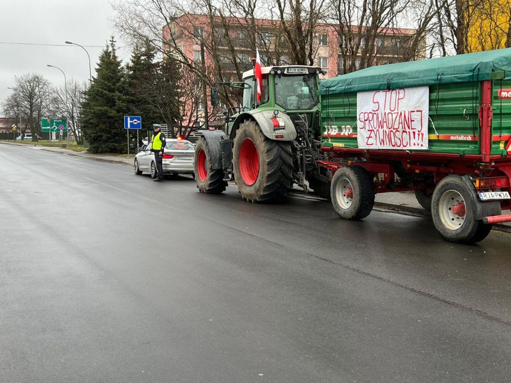 sondaż, respondenci, badanie, opinia publiczna, protest rolników