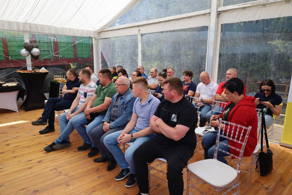 Agrifirm, koncept constant feeding, bydło mleczne, żywienie bydła