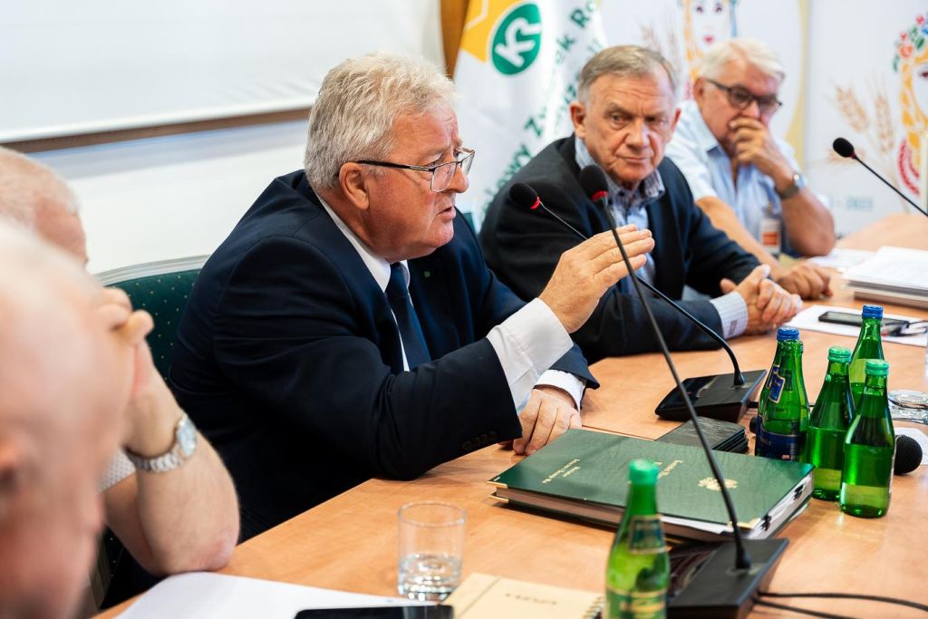 kółka rolnicze, kzprkior, minister rolnictwa, siekierski