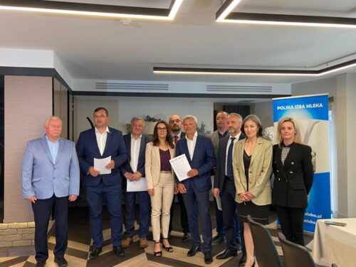 memorandum, Polska Izba Mleka, mleko, sektor mleczarski, mleczarstwo, Ukraina, Agnieszka Maliszewska, MRiRW
