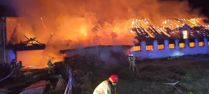 pożar, gospodarstwo, budynek inwentarski, owce