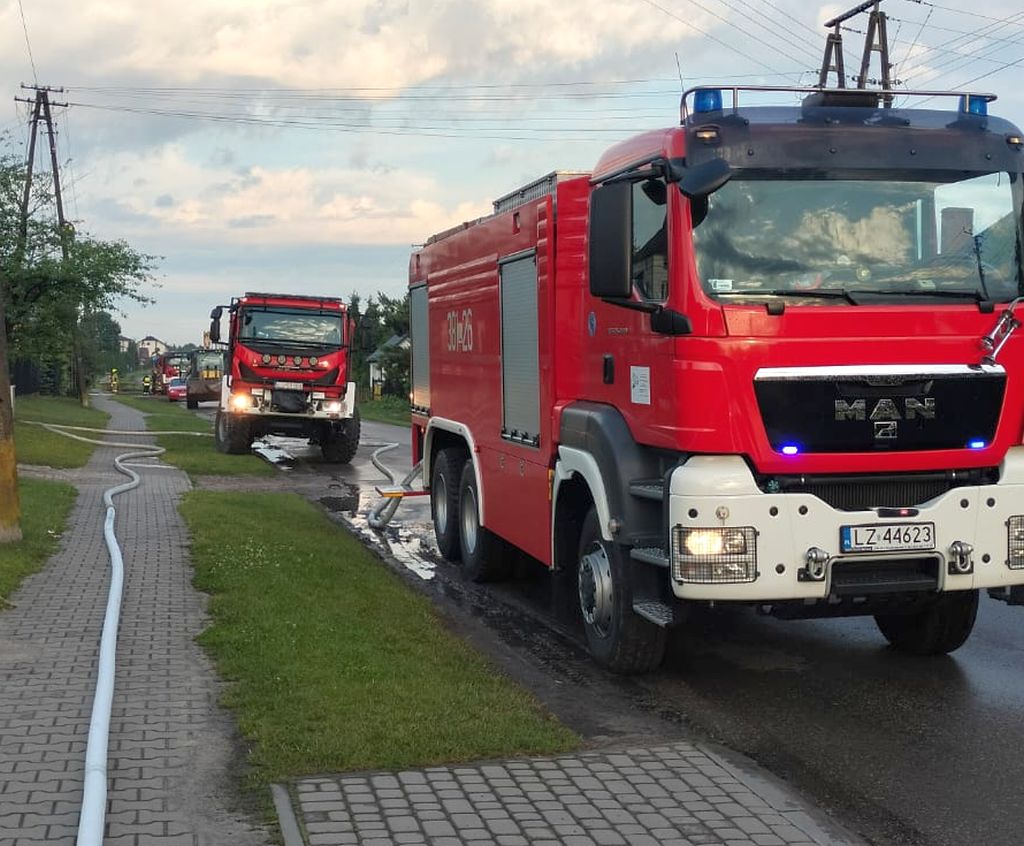 pożar, pożar w gospodarstwie, stodoła, wiata