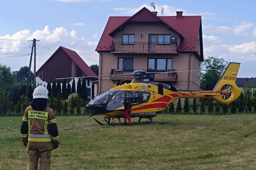 zdarzenie drogowe, zderzenie, ciągnik, motorower