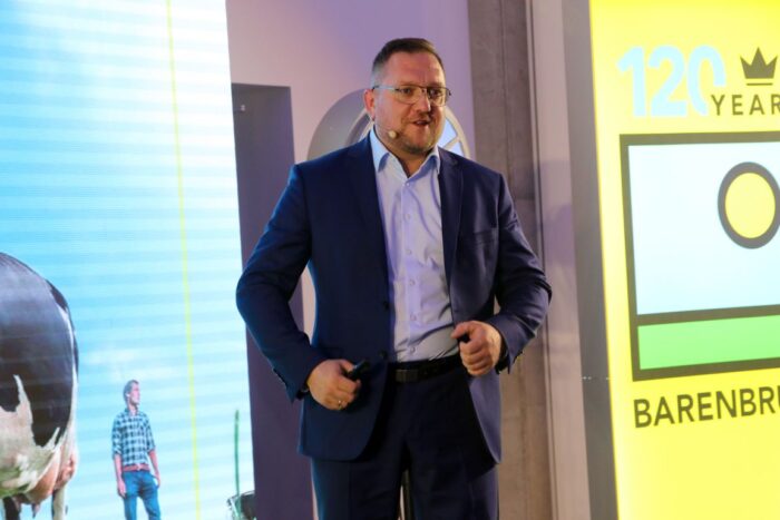 Barenbrug Polska, mieszanki traw pastewnych, mieszanki koniczyn, bydło mleczne, gatunki traw, Piotr Kowalski