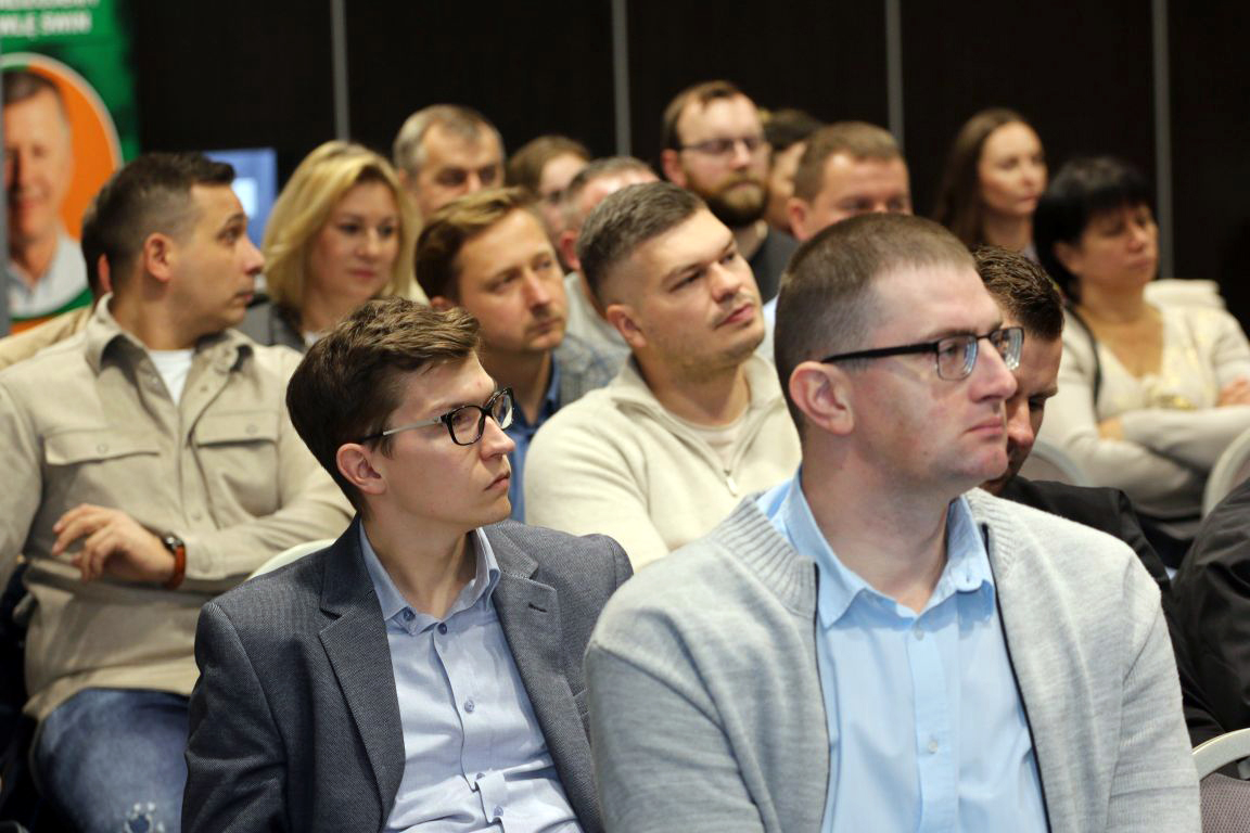 akademia produkcji prosiąt, Wipasz, maciory, prosięta, produkcja prosiąt, lochy, stado podstawowe, hodowcy świń
