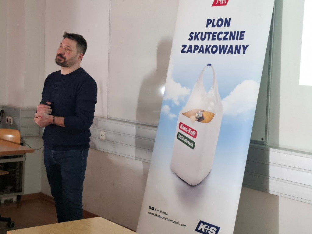 Cezary Przytuła, sala