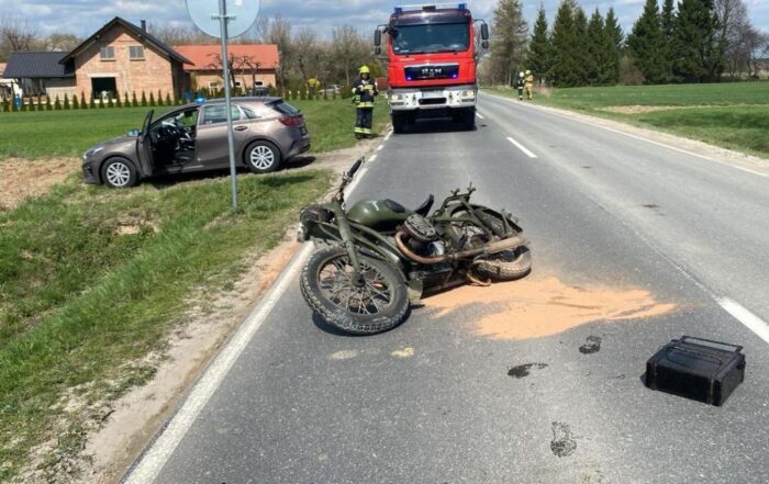 wypadek, zderzenie, ciągnik, motocykl
