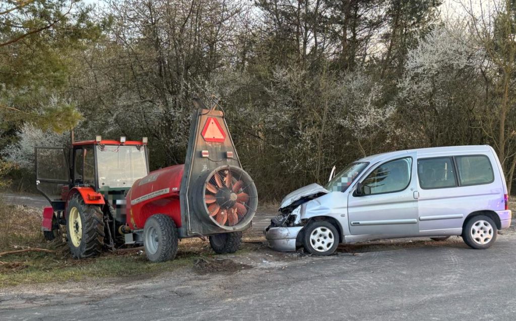 zdarzenie drogowe, zderzenie, ciągnik, auto