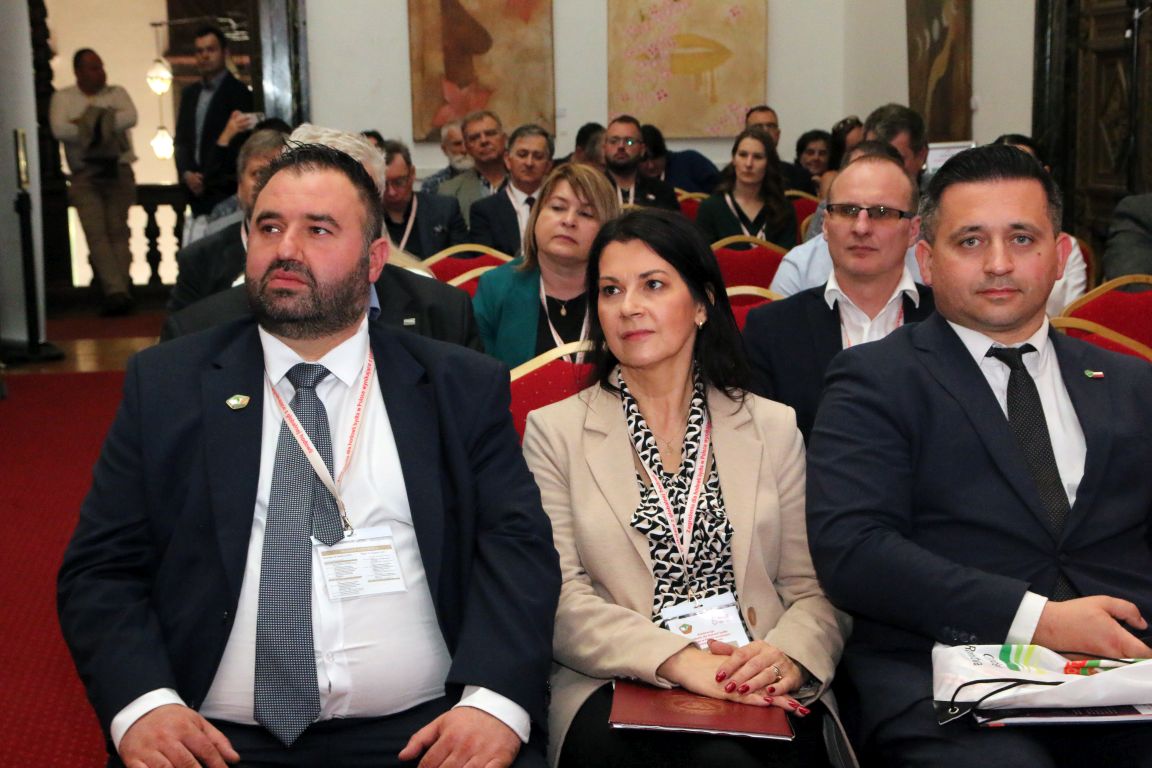 pryszczyca, wirus FMD, choroba niebieskiego języka, BTV, stres cieplny, bioasekuracja, bydło mleczne, krowy mleczne
