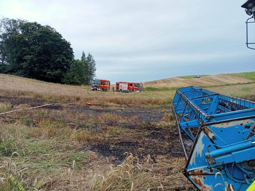 pożar, kombajn, zboże, pożar kombajnu