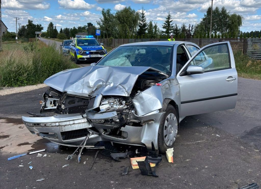 wypadek, zderzenie, auto, ciągnik