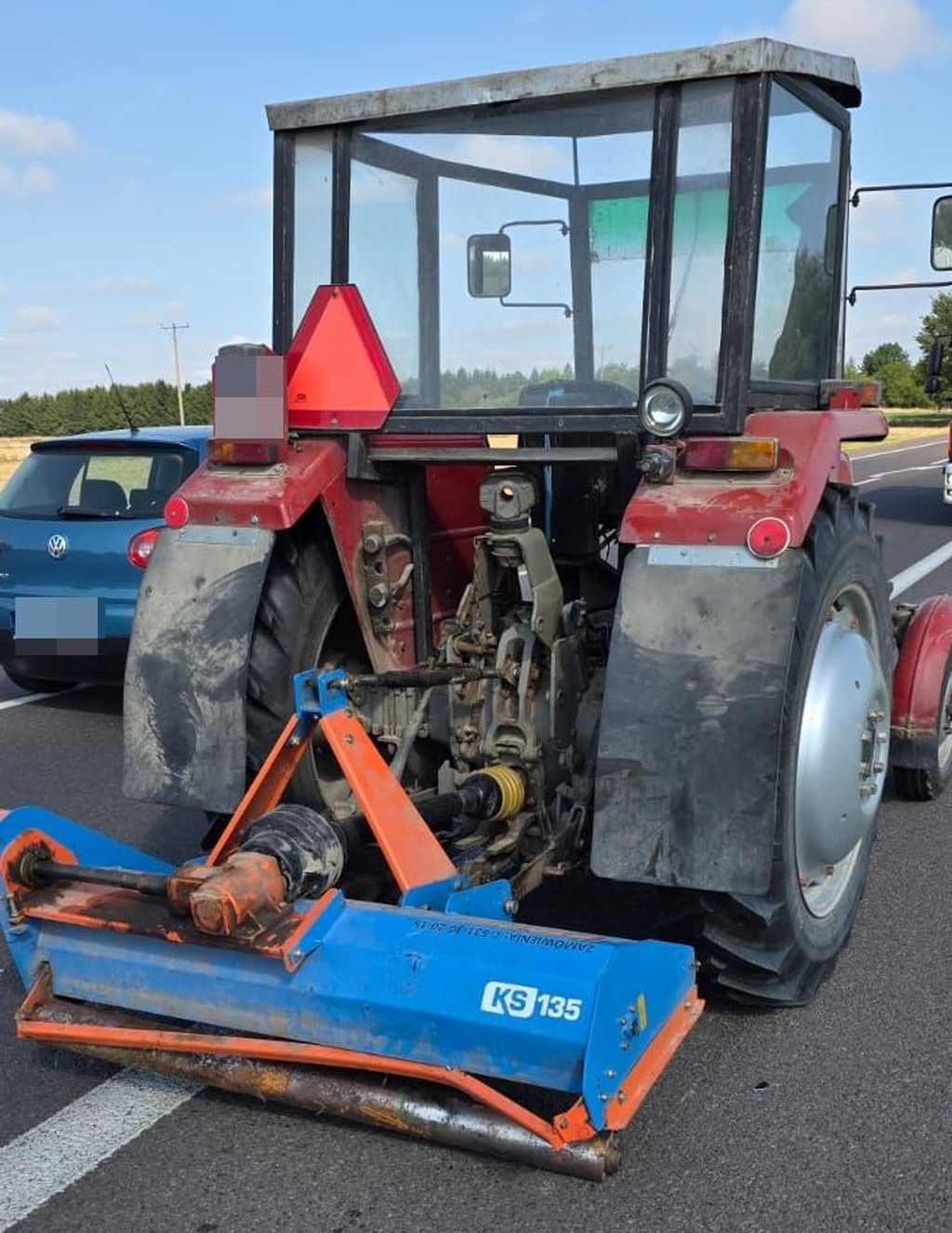 zdarzenie drogowe, zderzenie, motorower, ciągnik