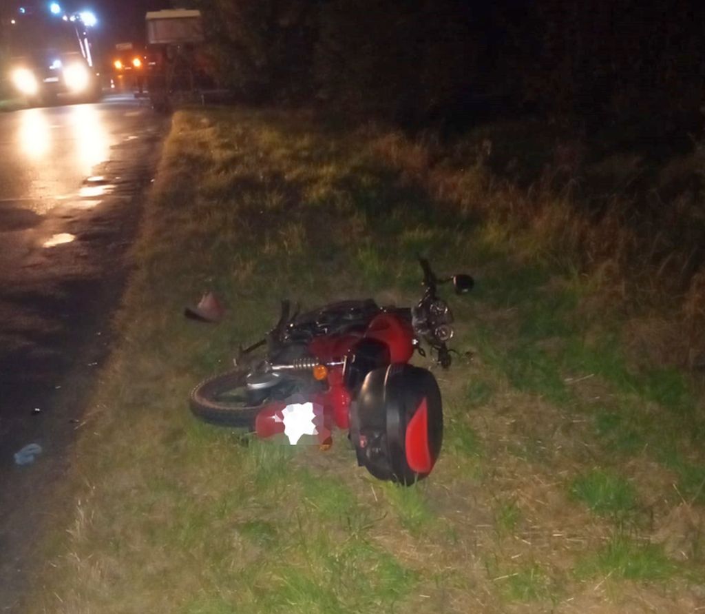 zderzenie, wypadek, ciągnik, motorower