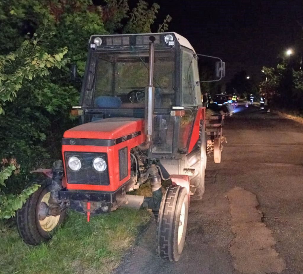 zderzenie, wypadek, ciągnik, motorower