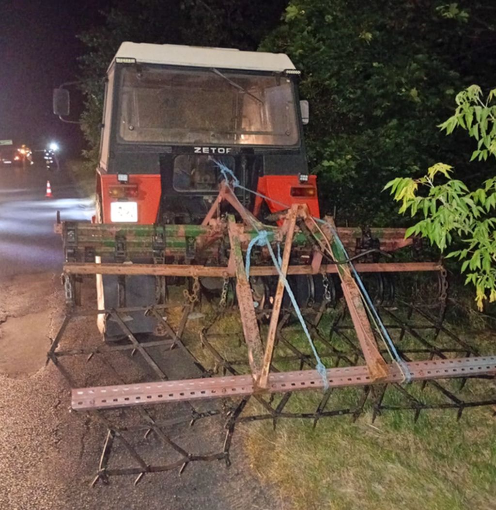 zderzenie, wypadek, ciągnik, motorower