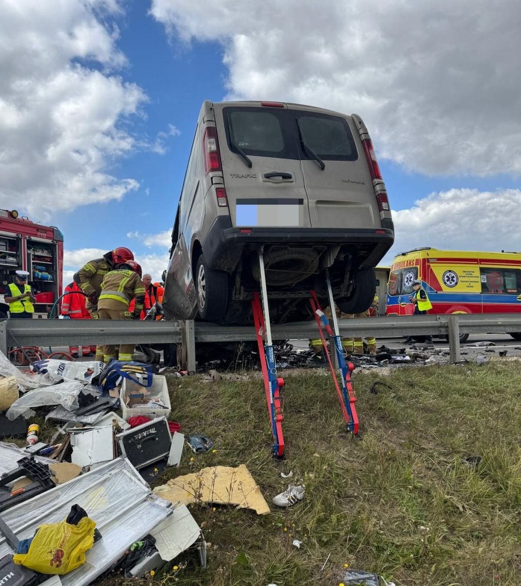 wypadek, zderzenie, bus, ciągnik