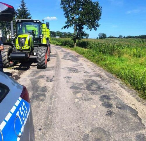 ciągnik, traktorzysta, rogatki, przejazd kolejowy