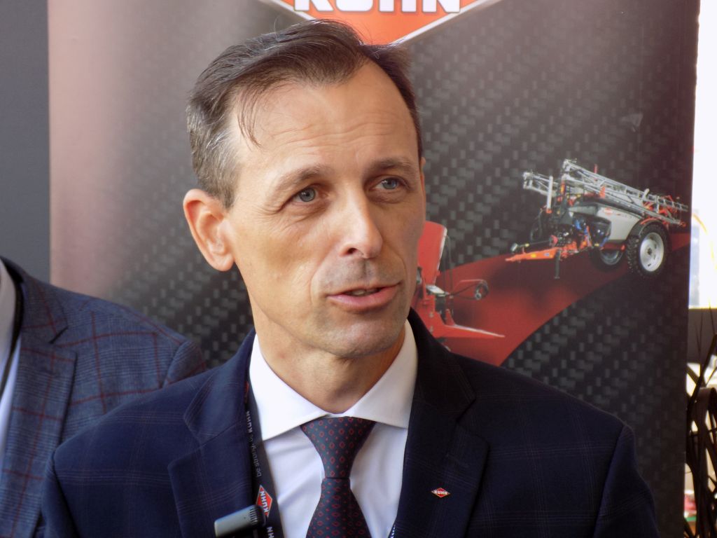 Kuhn Maszyny Rolnicze, Artur Szymczak, kuhn, Agro Show, zawieszany pług obracany, głębosz, pielnik, kultywator
